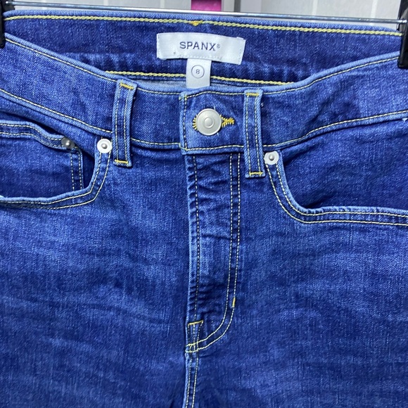 SPANXsculpt ReDefine High Waist
Flare Jeans - Picture 4 of 6